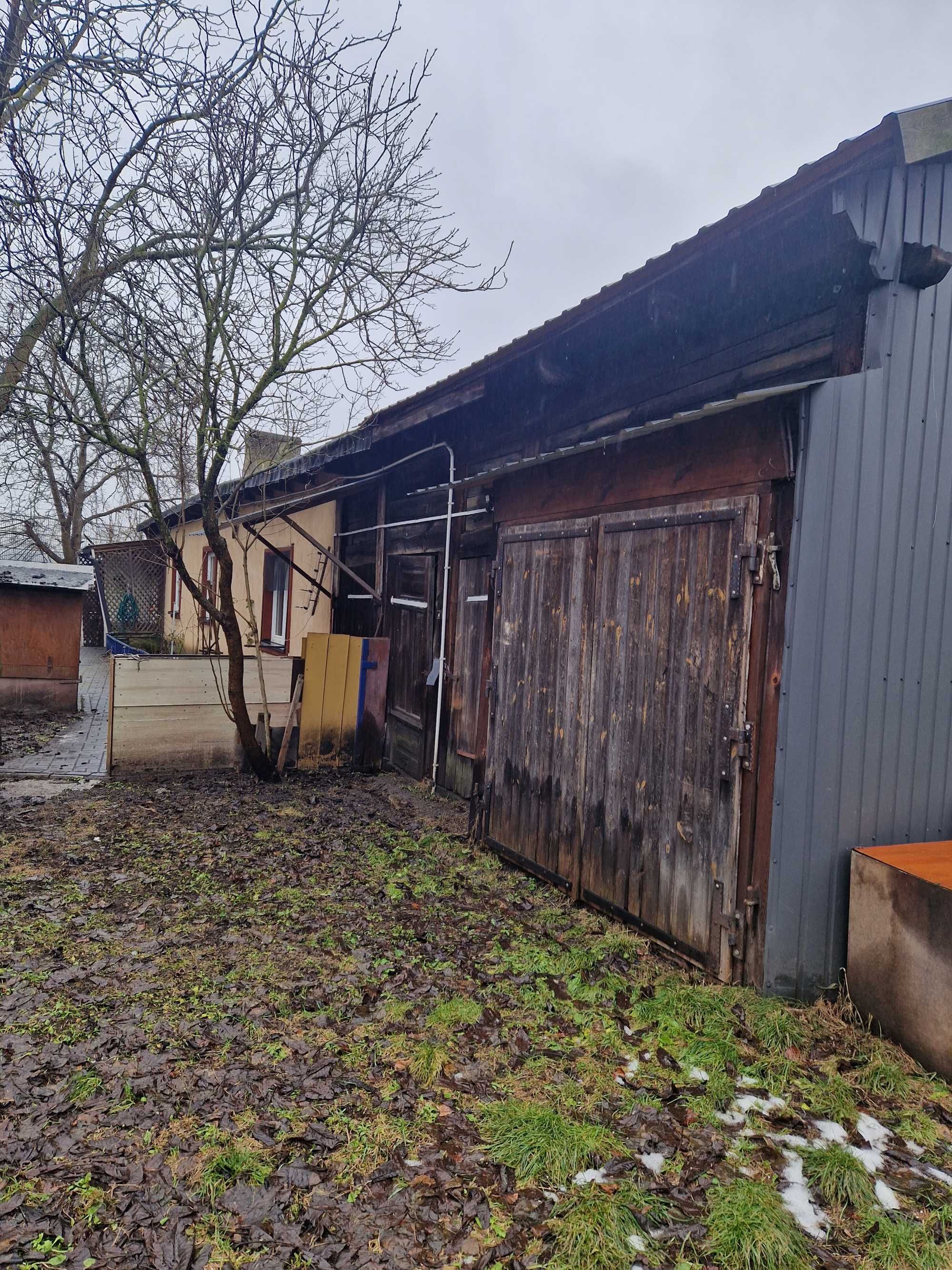 Mały dom do remontu z niedużą działką w Siedlcach