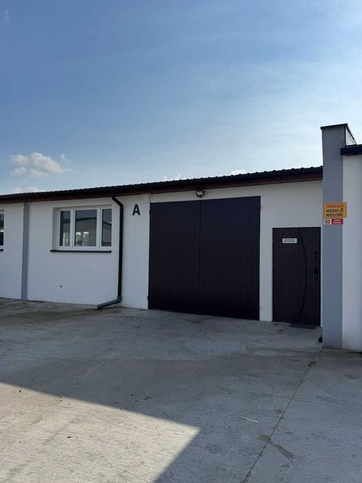 Hala/ Magazyn/ Obiekt z biurami oraz pomieszczeniami socjalnymi