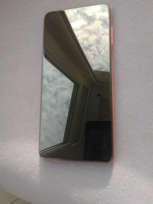 Продам Samsung Galaxy A04s — працює, але є проблема з екраном