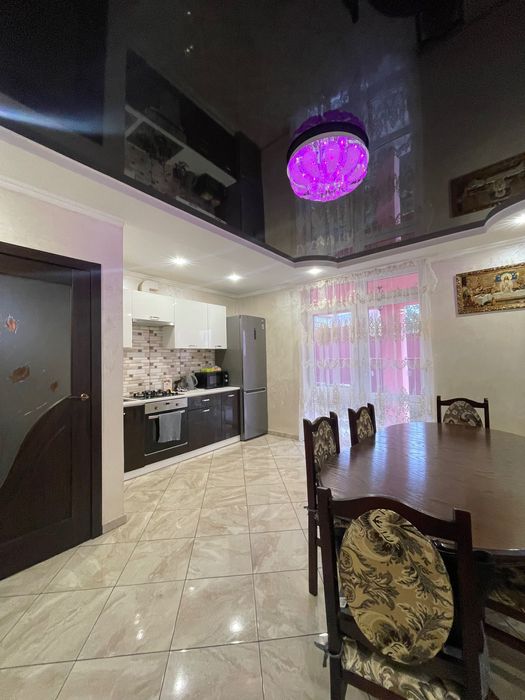 Оренда 2 поверхового будинку з власним подвір'ям с Сокільники