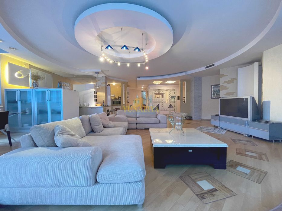 Продажа! Пентхаус, ул. Деревлянская 10 а! Без комиссии!