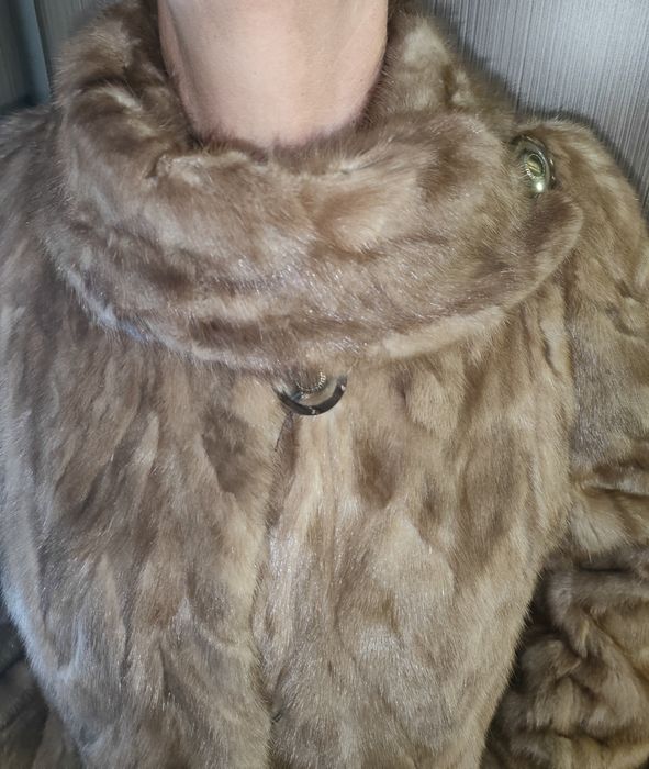 Długie futro naturalne z norek