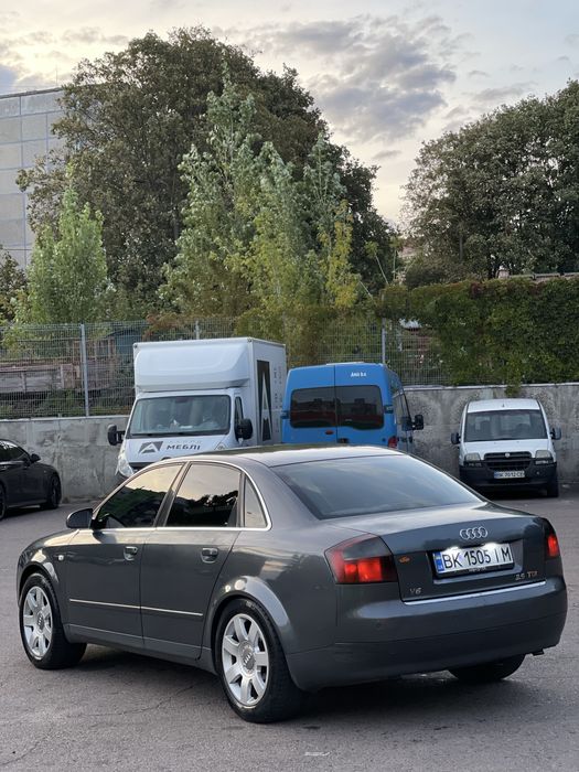 (БЕЗ ТОРГУ) Ауді а4 в кузові б6 (седан) quattro  2001 рік 2.5TDI