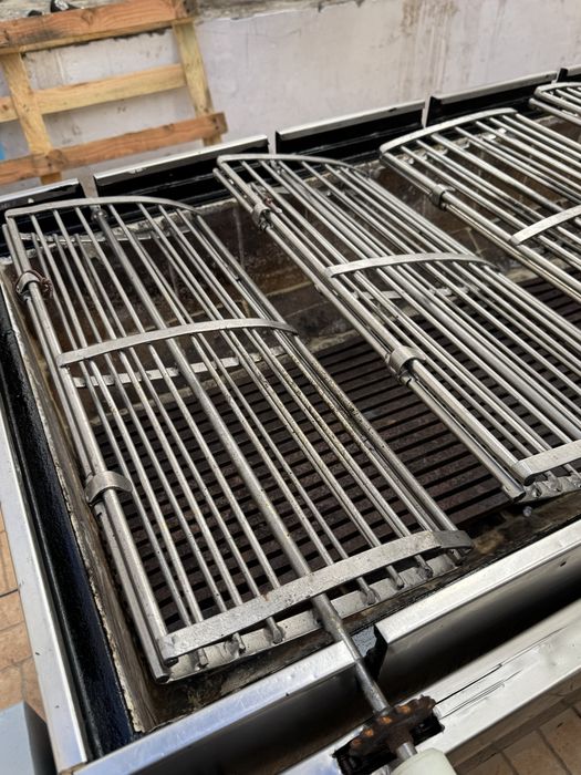 Churrasqueira grelhador rotativo a carvao para frango entrecosto