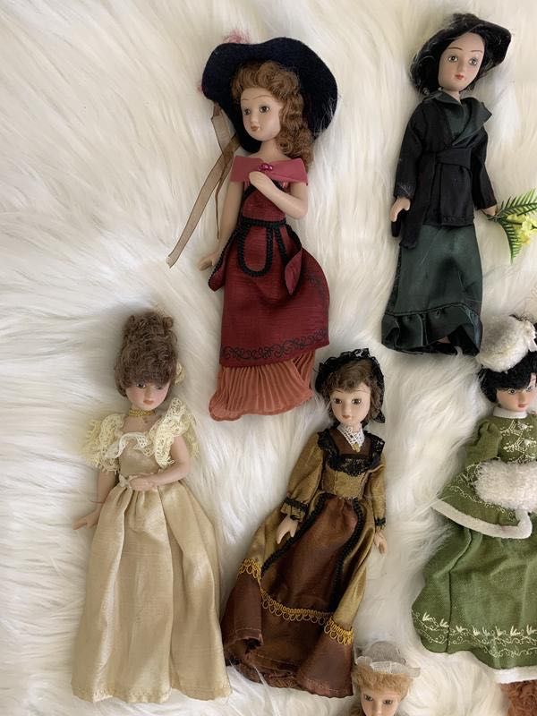 Порцелянові фарфорові колекційні ляльки