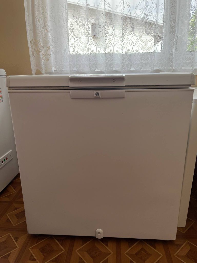 Zamrażarka skrzyniowa Whirlpool 200L