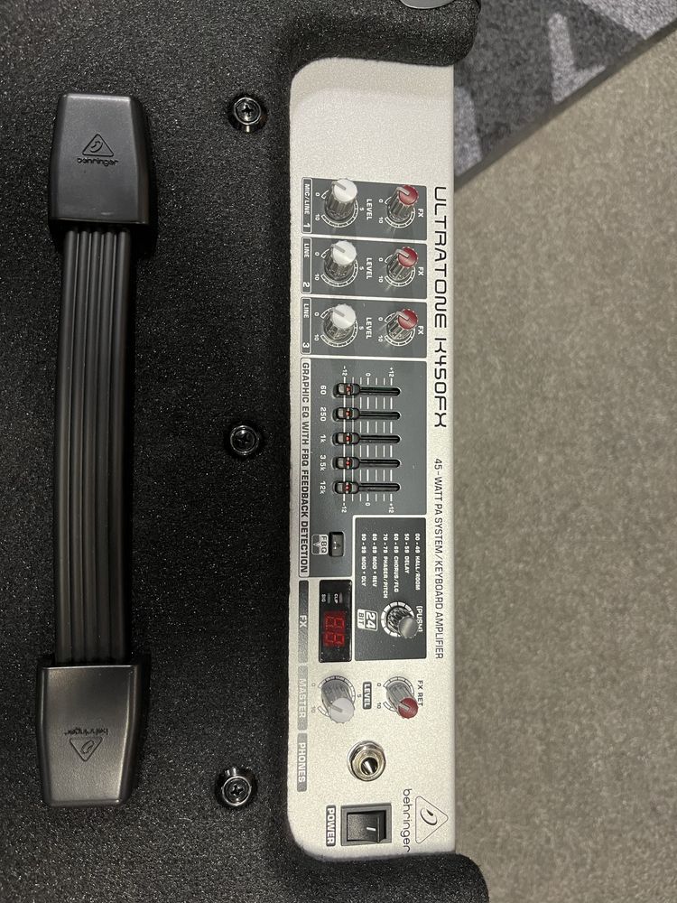 Behringer Ultratone K450FX