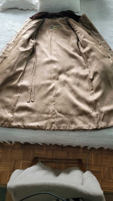 futro norki. Piękny płaszcz