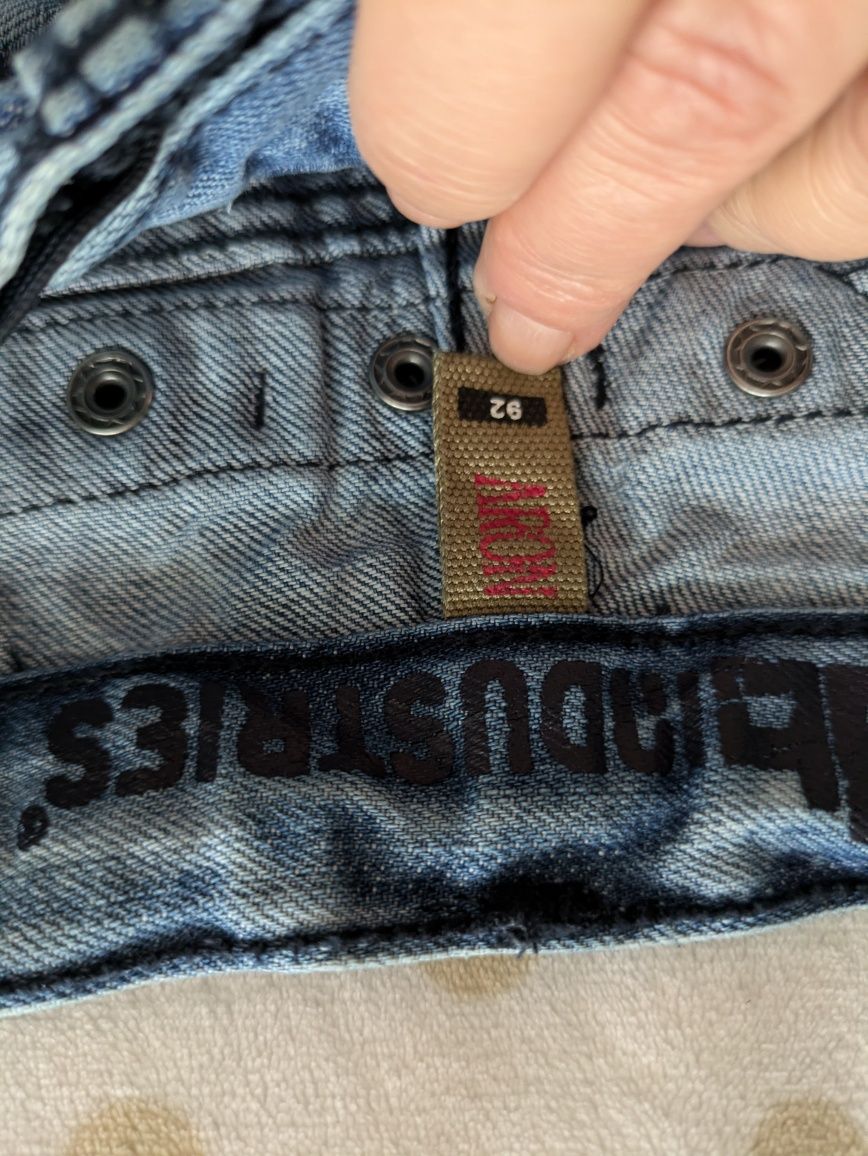Rozmiar 92cm. Zestaw jeansów krótkie + długie. H&M.