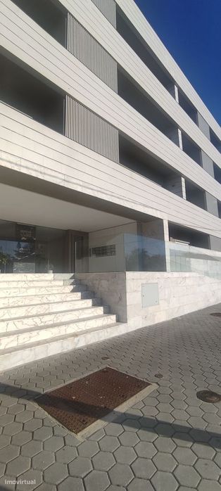 T2 moderno e confortável  (Praia da Granja)