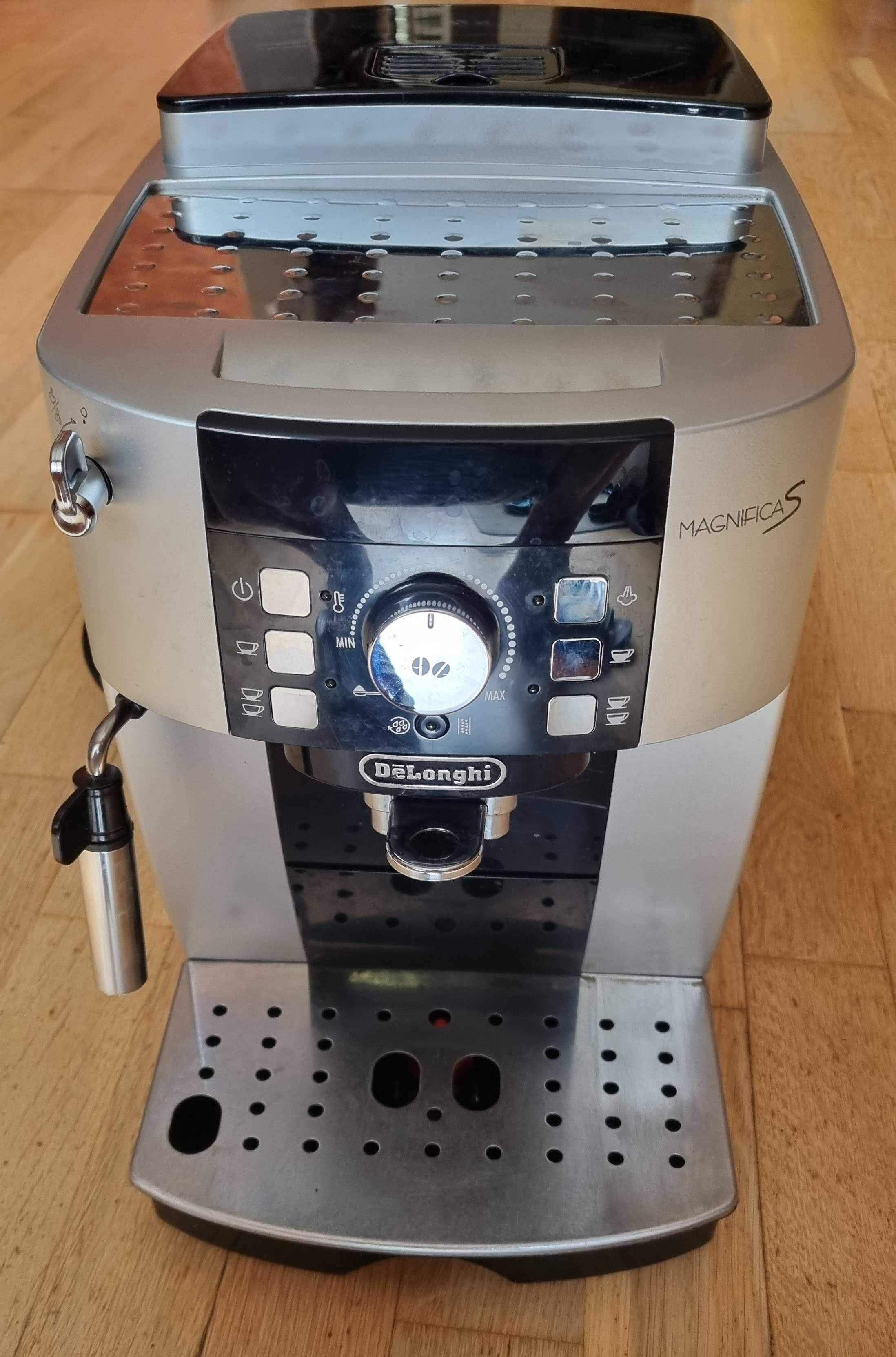 Ekspres DeLonghi Magnifica S