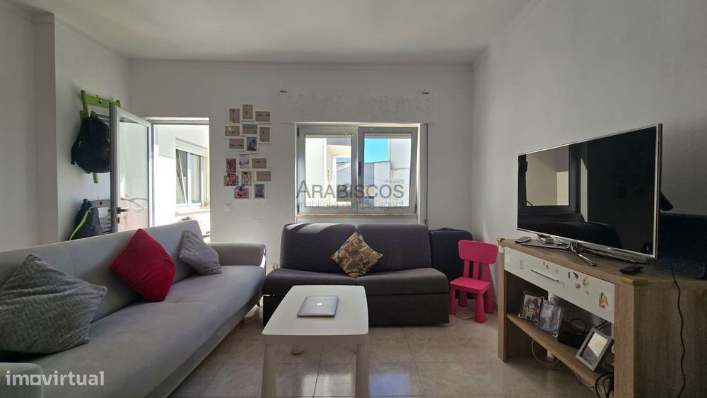 Apartamento T2 - Lugar de estacionamento - Condominio privado - Centro