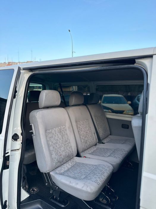 Volkswagen T5 2.5 diesel/9 osobowy/klima