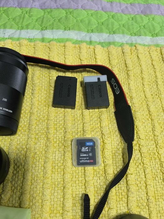 Canon EOS M50 Mark II + 3 Lentes + Acessórios (excelente estado)