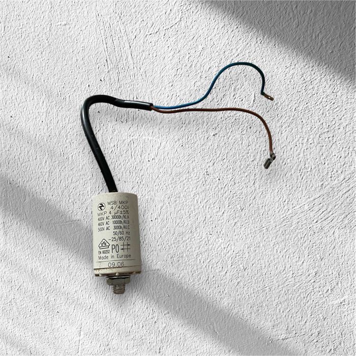 Конденсатор 450V 4 mF