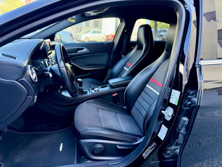 Mercedes-Benz A180 D Urban - Janeiro de 2015