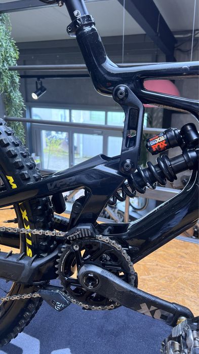 Rower Downhill  SANTA CRUZ V10 8 CC DH X01 2025