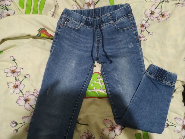 Женские джинсы и шорты