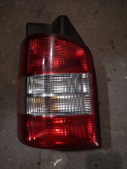 Lampa tylna Vw Transporter T5 lift klapa