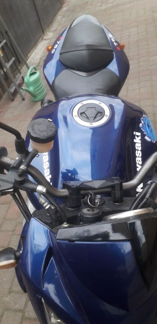 Kawasaki z750 2011