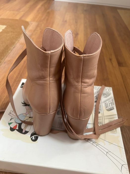 Sandałki skóra naturalna carinii r.40