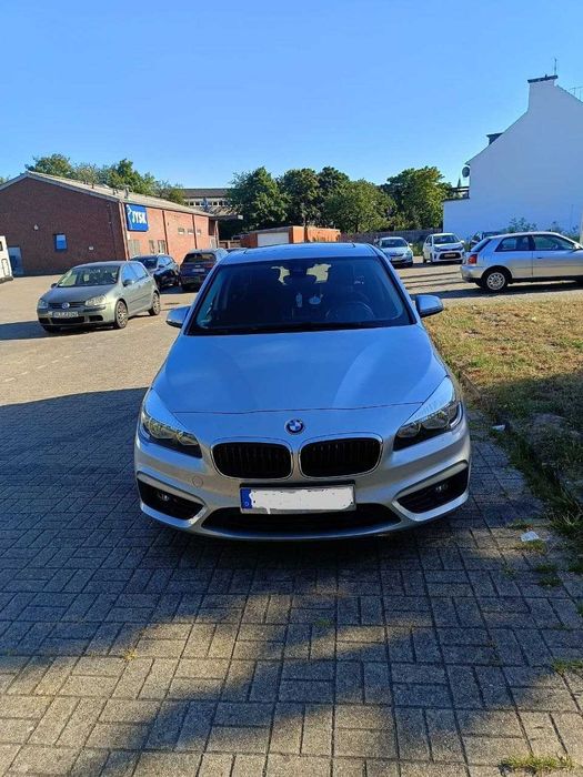 BMW 2 Active Tourer - 216d Sport Line