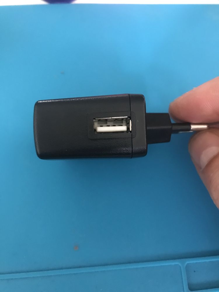 Ładowarka usb Honor electronic 5V ~1A nowa kostka do ładowania