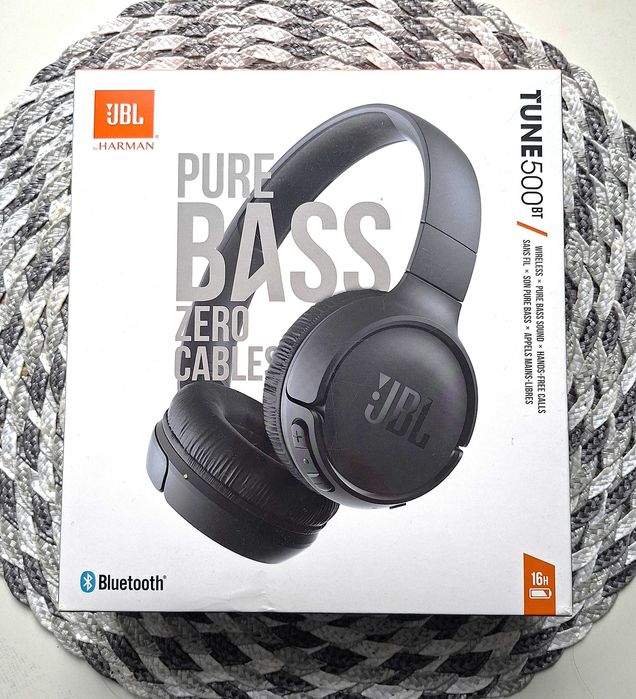 Czarne słuchawki bezprzewodowe JBL Tune 500BT bluetooth
