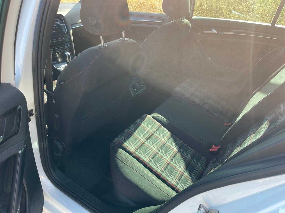 VW GOLF 7 GTI DSG Perfomance