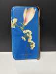 Etui na iphone 11. Ted Baker. Z klapka i lusterkiem.