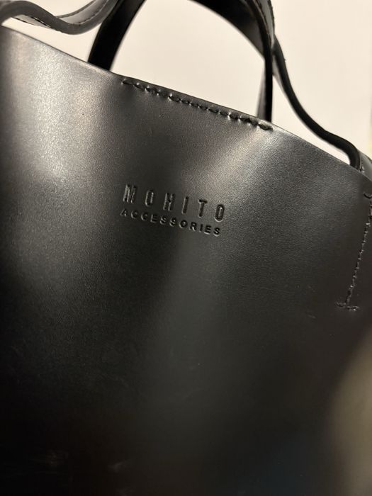 Жіноча  чорна сумка MOHITO
