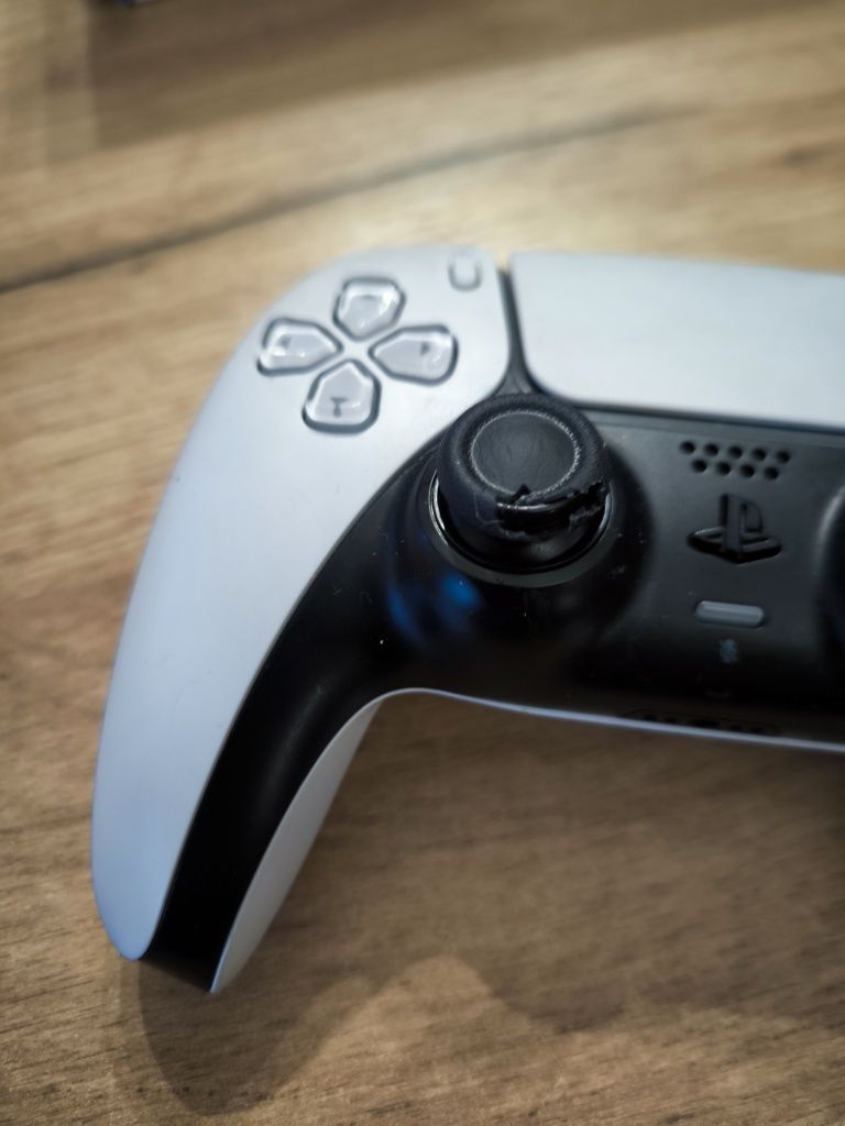 Pad Dualsense PS5 uszkodzony analog