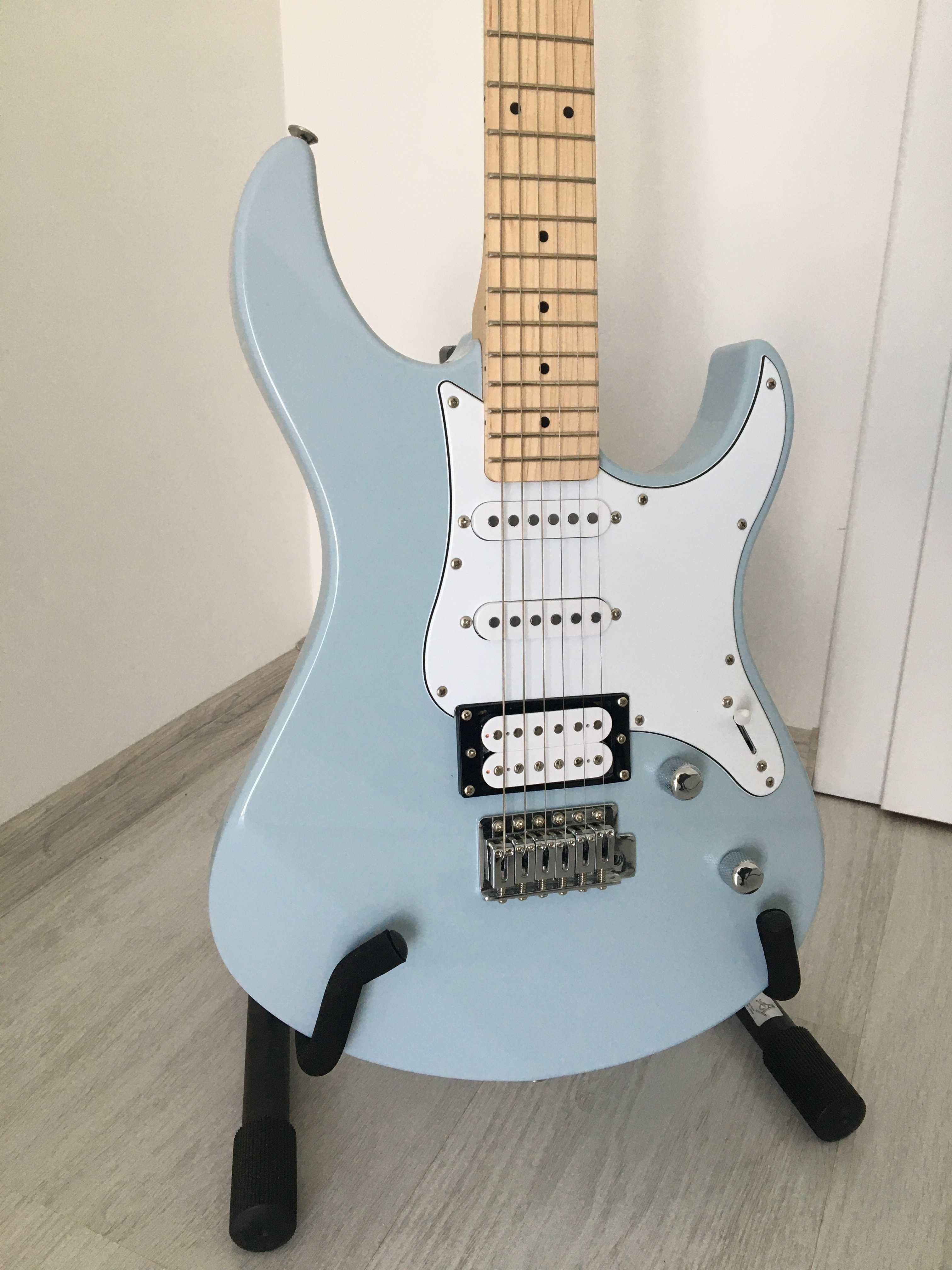 Gitara Yamaha Pacifica 112VM Ice Blue + statyw