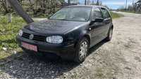 VW Golf 1.6 FSI Ridna farba