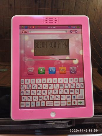 Детский развивающий компьютер планшет