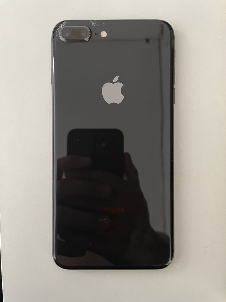 iPhone 8 Plus Preto