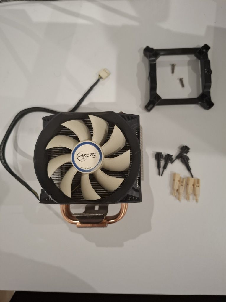 Cooler Arctic Freezer 13