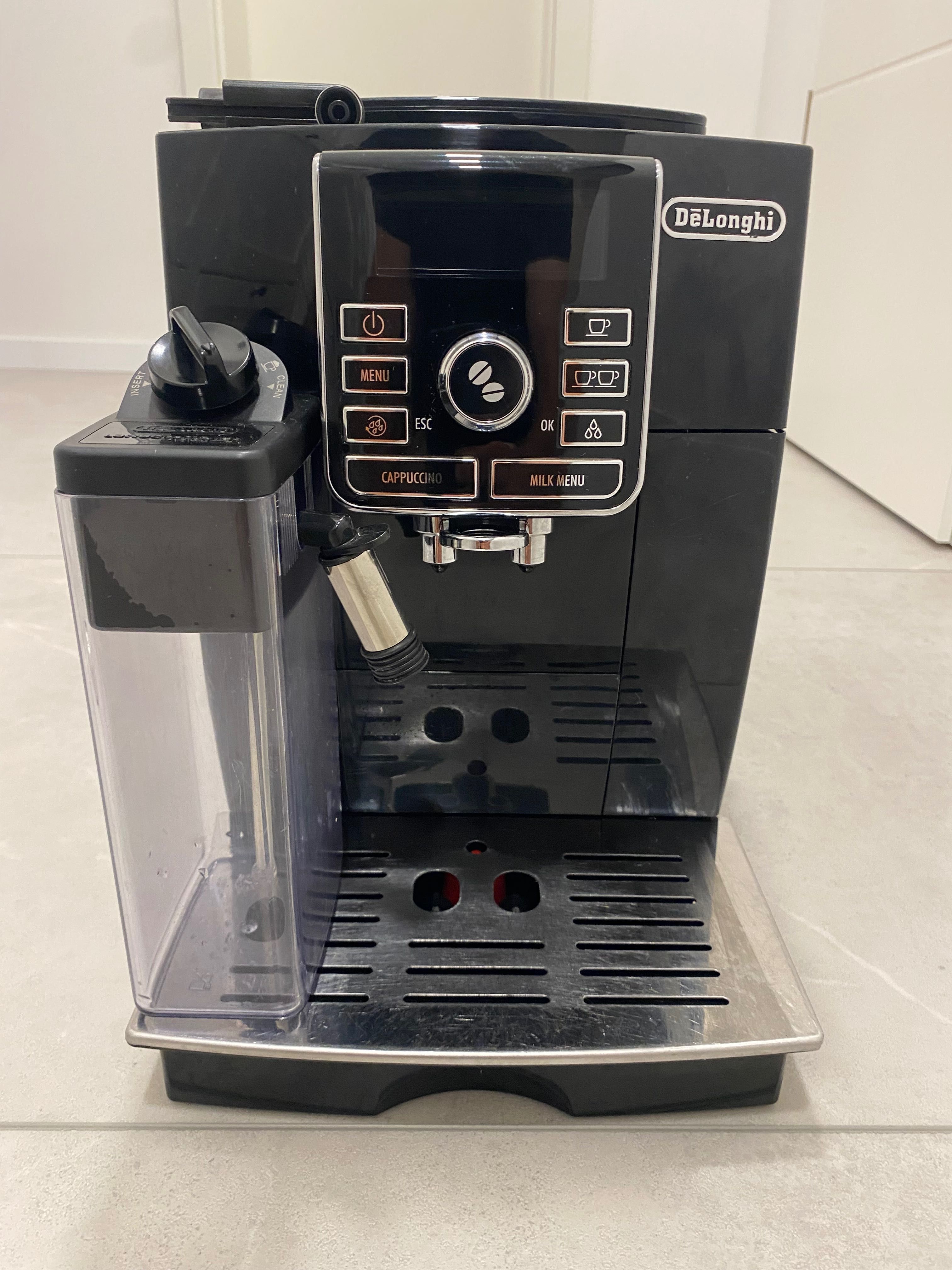 Кавомашина De'Longhi моделі ECAM 25.462.B