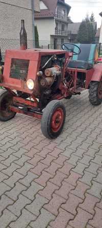Traktor Esiok Papaj s18   320
