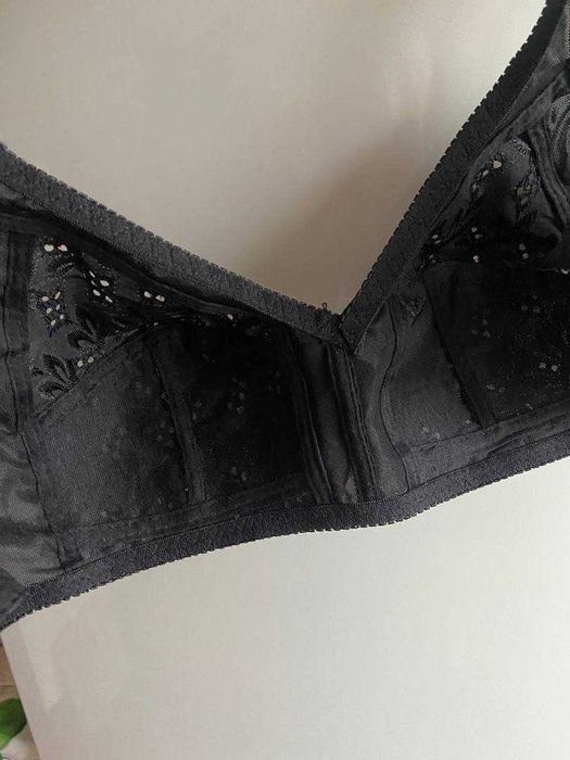 Бюстгальтер жіночий без кісточок 80  B С