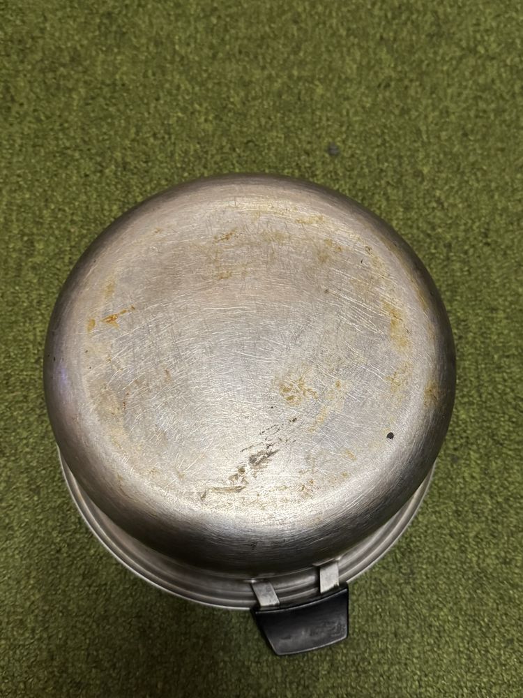 Кастрюли,крышки,сковородки