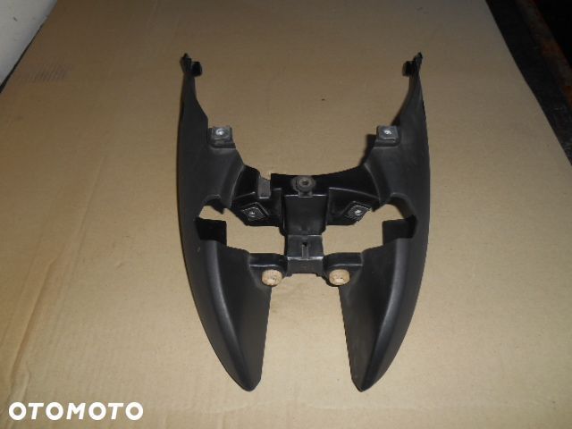 OBUDOWA OSŁONA TYLNEJ LAMPY BMW K1200R 46627686617