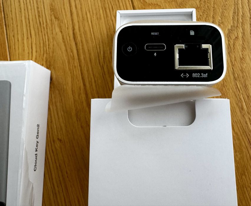 Ubiguiti UniFi Cloud Key Gen2 na gwarancji