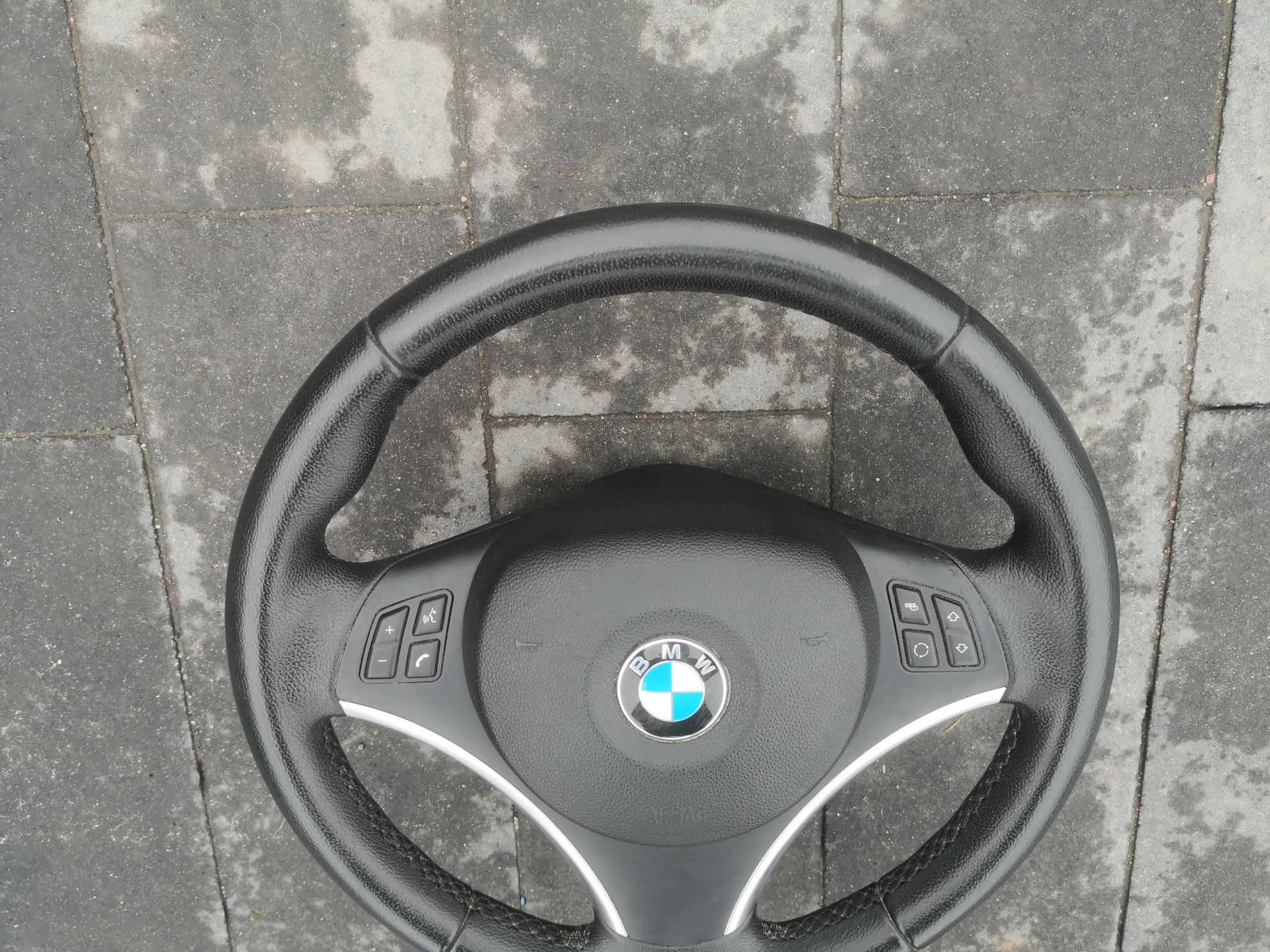 Kierownica multifunkcyjna BMW e87 e81 e82 e88 e90 e91 e92 z poduszką#1