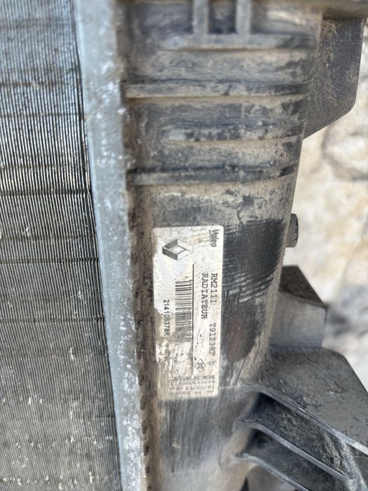 Радіатор Меган 3 Scenic 3 радіатор кондиціонера інтеркулер