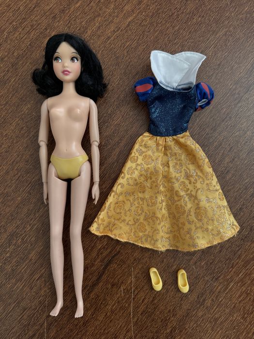 Boneca princesa Disney Branca de neve