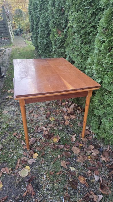 Oddam za darmo stoł