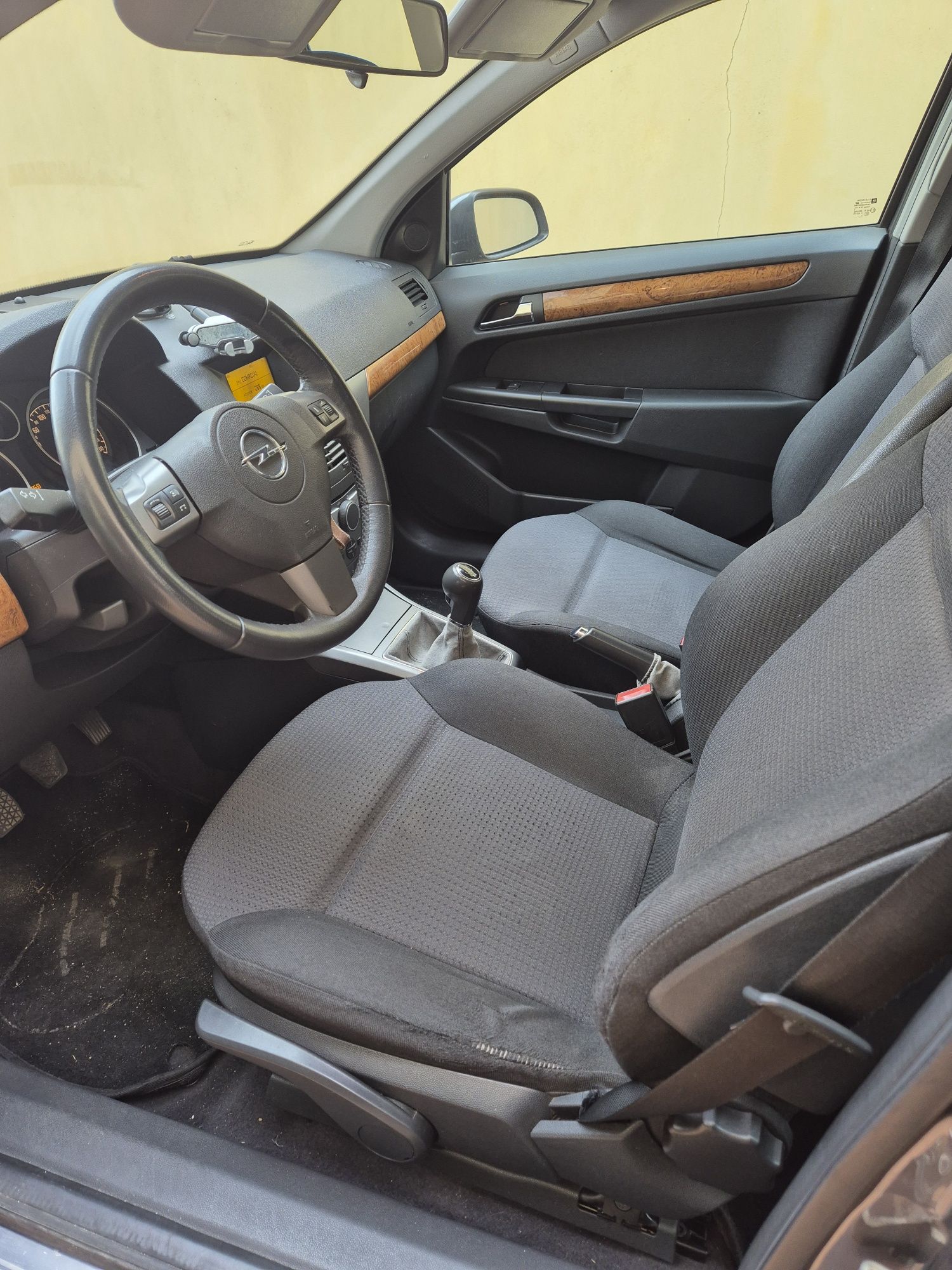 Opel astra poucos quilómetros