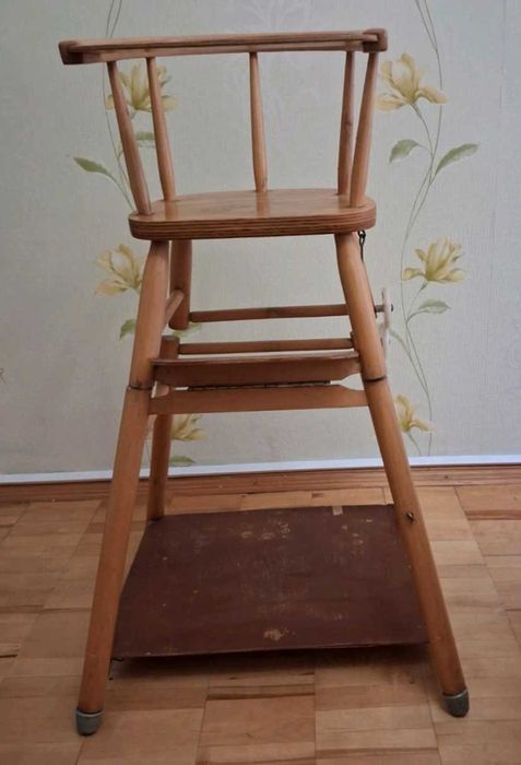 дитячий дерев'яний стільчик трансформер