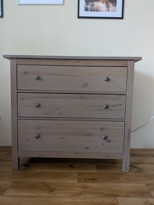 Komoda HEMNES 3 szuflady – styl, jakość i elegancja